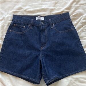 Abercrombie & Fitch Women's
High Rise Loose Short